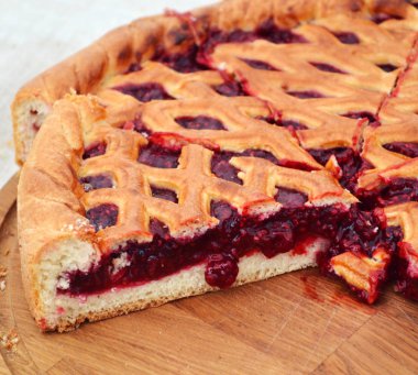 Geleneksel Amerikan berry pie altın hamur ile