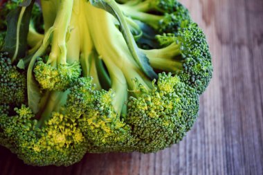 Ham ve taze sağlıklı brokoli lahana