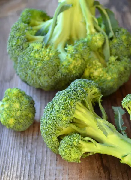 Repollo crudo y fresco de brócoli sano — Foto de Stock