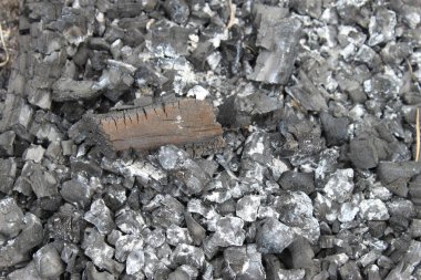 Yangından sonra kalan külün dokusu, arka plan.