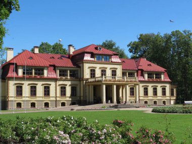 Letonya 'daki Dikli malikanesi