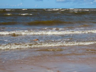 Baltık deniz dalgaları