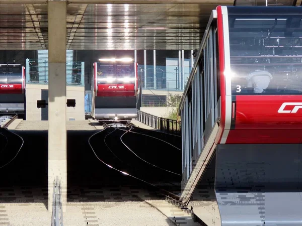 Ensidiga bilar i Luxemburg — Stockfoto