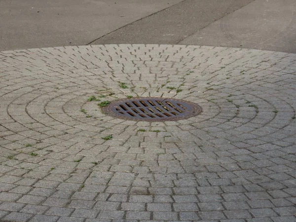 Rain drainage cover — Stock Photo, Image