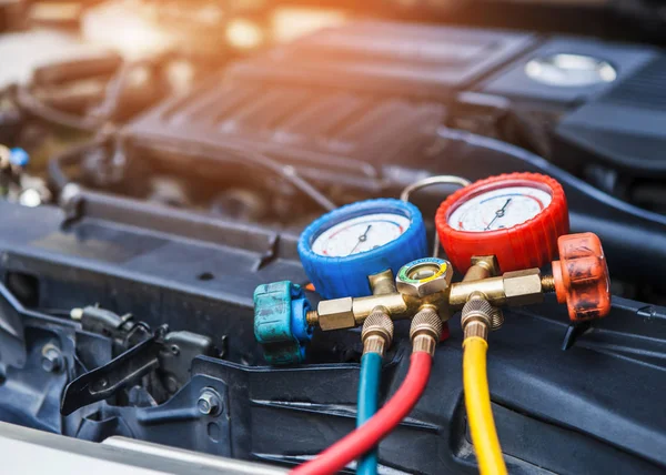  araba motoru kontrol ve sabit araç Klima sistemi araba garajında hazır Monitor aracı 