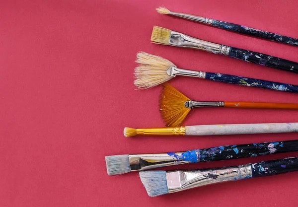 Different Old Artist Brushes Oil Paints Background — Stock Photo, Image