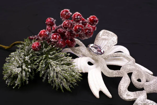Christmas Decoration Red Berries Bow — Stock Photo, Image
