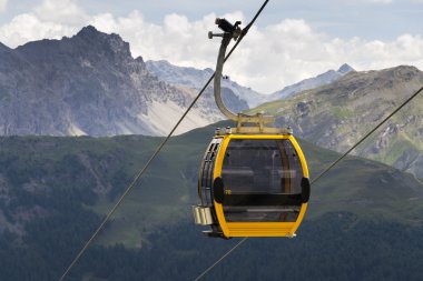 Teleferik teleferik Alp Dağları Livigno göl İtalya