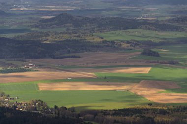 Panoramik görüş Jested dağ yakınındaki Liberec, Çek Cumhuriyeti