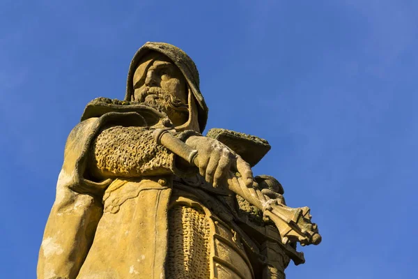 Jan Zizka Statue in front of church in Tabor — Stock Photo, Image