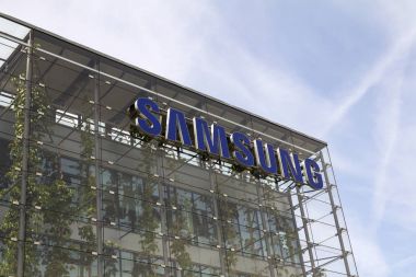 Samsung şirket logosu olarak Genel Müdürlük Binası 