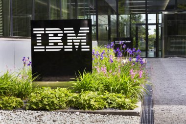 IBM şirket logosu olarak Genel Müdürlük Binası