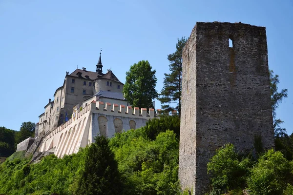 Castelo de Cesky Sternberk na República Checa, Europa Oriental — Fotografia de Stock