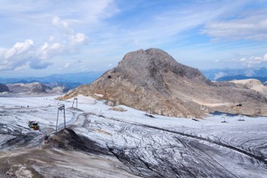 Yüksek dağ macera iz küçük Gjaidstein yakınındaki Dachstein buzul, Avusturya