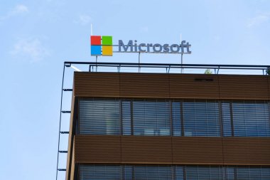 Microsoft şirket logosu olarak Genel Müdürlük Binası 