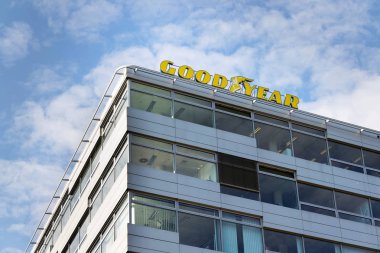 Genel Müdürlük Binası Goodyear lastik ve kauçuk şirketi logosuna 