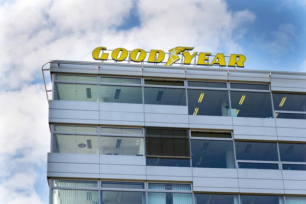 o Goodyear lastik ve kauçuk şirketi logosuna Genel Müdürlük Binası