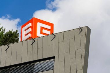 14: Cez grup şirket logosuna Genel Müdürlük Binası