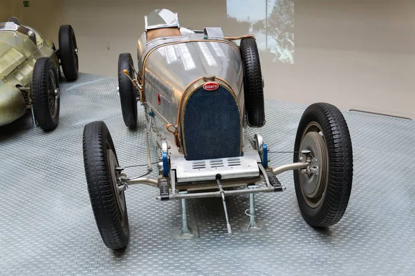 Bugatti Tipo 51 primer coche de carreras de 1931 se encuentra en el Museo Técnico Nacional —  Fotos de Stock
