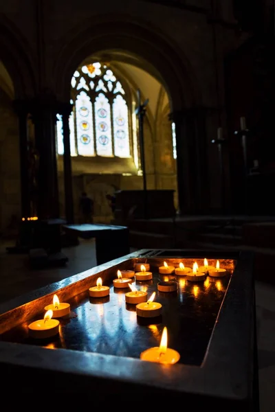 Velas Ardientes Catedral Chichester West Sussex Inglaterra — Foto de Stock