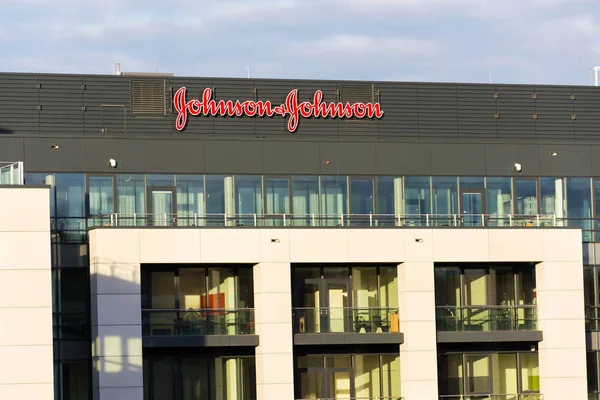 Praga República Checa Enero Johnson Johnson Company Logo Headquarters Building — Foto de Stock
