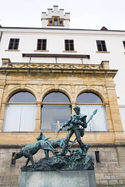 Bronze Statue Dog Handler Konopiste Castle Czech Republic — Stock Photo, Image
