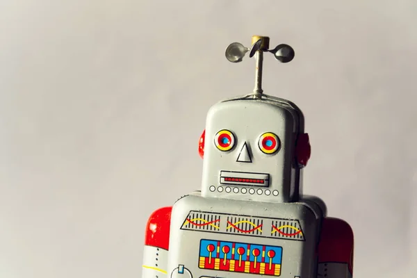 Spielzeugroboter Aus Blech Isoliert Konzept Der Künstlichen Intelligenz Für Drohnen — Stockfoto