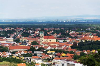 Kilise ve kale Valtice Barok şehir panoraması, bölümü Unesco Dünya Mirası Site, Moravia, Çek Cumhuriyeti