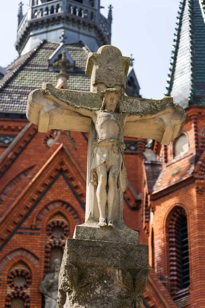 Estatua Jesucristo Cruz Frente Iglesia Parroquial Visitación Virgen María Postorna —  Fotos de Stock