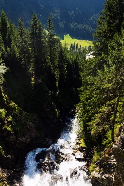Cachoeira Alpina Riesachwasserfall Lago Montanha Riesachsee Perto Schladming Áustria — Fotografia de Stock