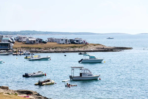 Premantura Croatia July Tourists Caravans Boats Kamenjak Peninsula Adriatic Sea — Stock Photo, Image