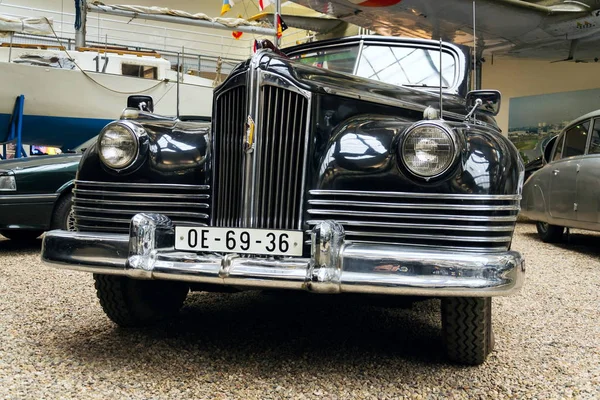 Прага Чеська Республіка Листопада Автомобіля Зіс 110 1952 Року Стенди — стокове фото