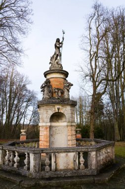 Barok çeşme deniz Neptune hükümdarı ve TRITONS heykeller yakınındaki Konopiste castle, Benesov, Bohemia, Çek Cumhuriyeti
