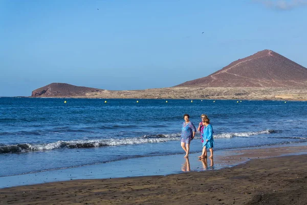 Medano Spanje Juli 2019 Senioren Lokale Vrouwen Wandelen Playa Medano — Stockfoto