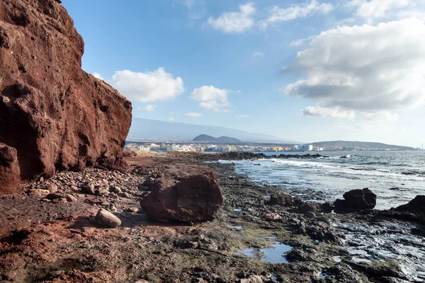 Dramatické Červené Útesy Pobřeží Hory Montana Roja Poblíž Medano Tenerife — Stock fotografie