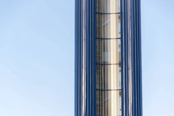 Watertoren Devin Heuvel Praag Tsjechië Blauwe Lucht Een Zonnige Dag — Stockfoto