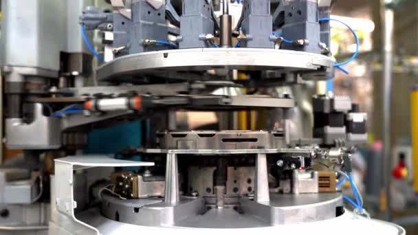 Industrienähmaschine Für Die Sockenproduktion Echtzeit — Stockvideo