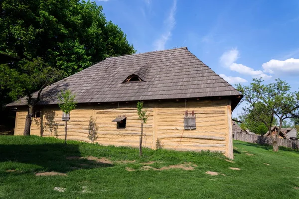 Traditionella Medeltida Träbyggnader Arkeologiska Arvet Byn Nära Velehrad Kloster Modra — Stockfoto