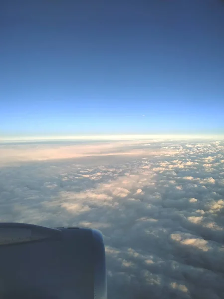 Jet Engine Seen Plane Window While Flying Clouds Dawn — 스톡 사진