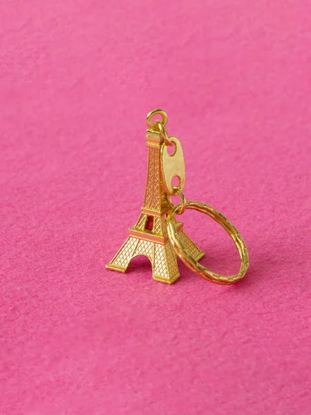 Souvenir from Paris on a pink background — Stock Photo, Image