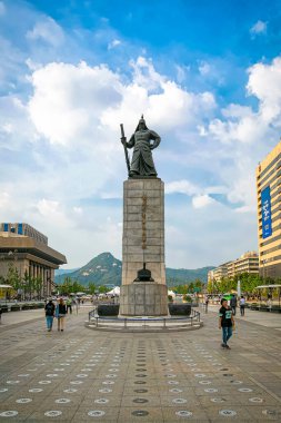 Seoul, Korea, 09.14.2018. Monument to the Korean military commander Li Yi sun-Shin on Gwanghwamun square in Seoul clipart