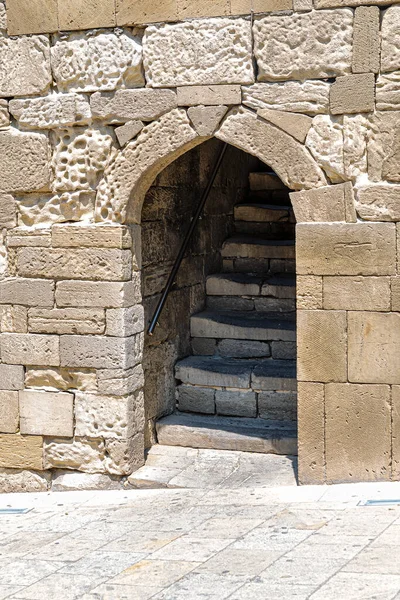 Abertura Arqueada Escadaria Parede Pedra Palácio Shirvanshahs Bairro Histórico Cidade — Fotografia de Stock