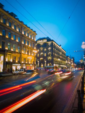 Saint-Petersburg geceleri 