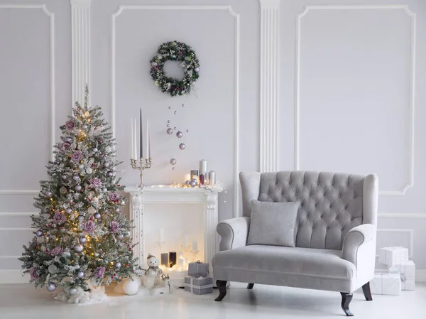 Kış, Noel süsleri. Güzel bir Noel iç mekanı.