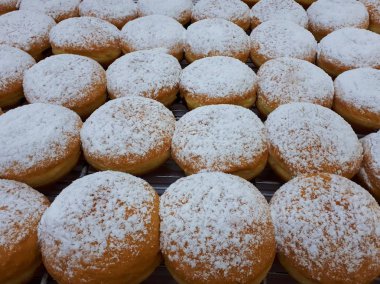 Şekerli tatlı çörekler yakın plan.