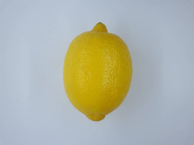  Meyve yakın plan, taze olgunlaşmış ekşi sulu limon beyaz / aydınlık arka planda izole edilmiş