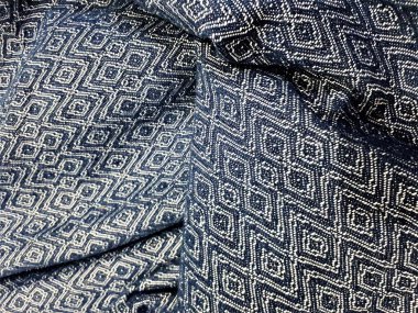  Yoğun kumaş, soyut noktalar, desenler ve bulanıklık. Dış giyim, perdeler, yatak örtüleri, duvar kağıtları için tasarım.