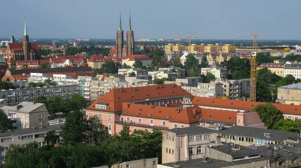 Панорамный вид на Вроцлав с башни церкви, Вроцлав, Польша — стоковое фото