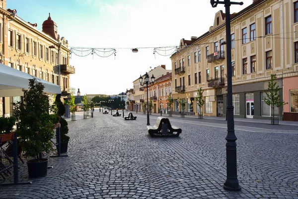 Empty Square Early Morning Stone Pavement Lights Benches Uzhhorod Ukraine — Stock Photo, Image