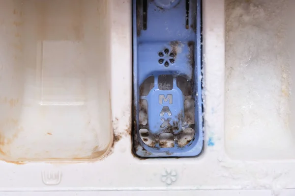 Smutsiga Mögliga Tvättmaskin Tvättmedel Och Tyg Balsam Dispenser Låda Fack — Stockfoto